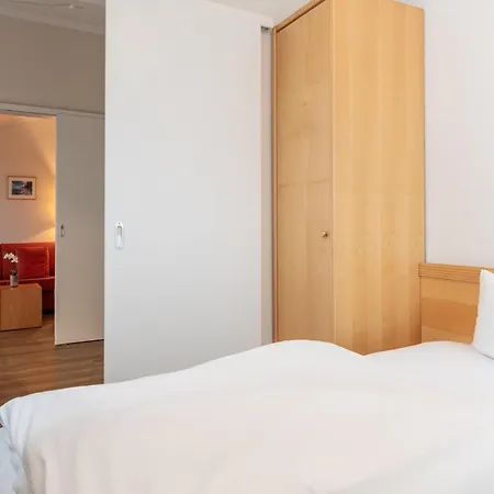 Lejlighed Geschmackvoll Eingerichtete Mit Grossem Balkon In
